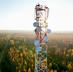 Interneta tornis