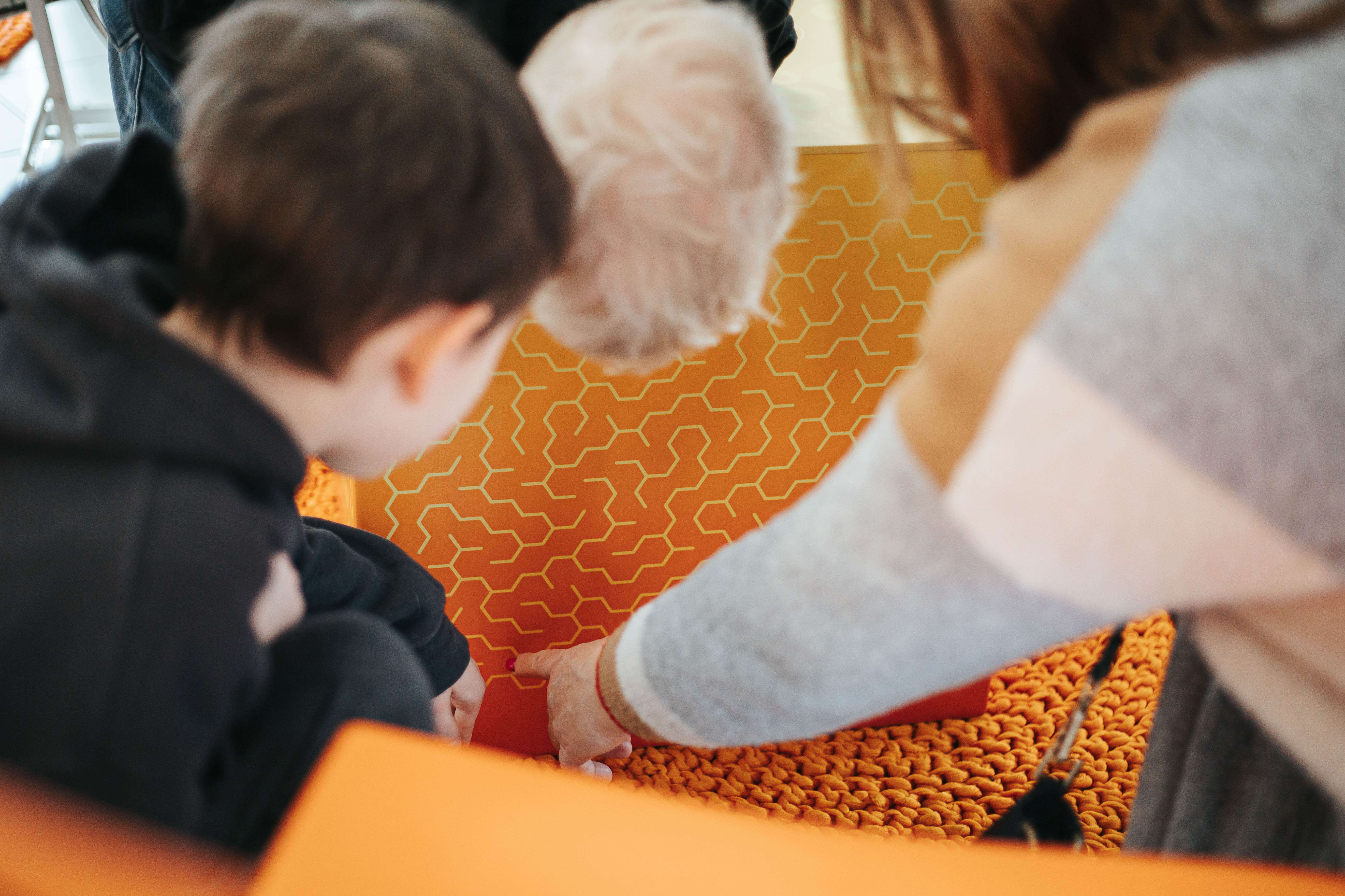 Skolēniem un pedagogiem